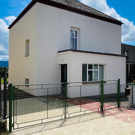 Apartmany Hvezdecka Броумов Екстер'єр фото